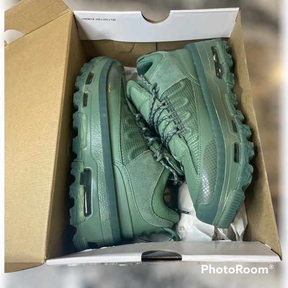 Nike Air Jordan Mae Dutch Green Sneaker. Size 8.5 - Picture 9 of 11